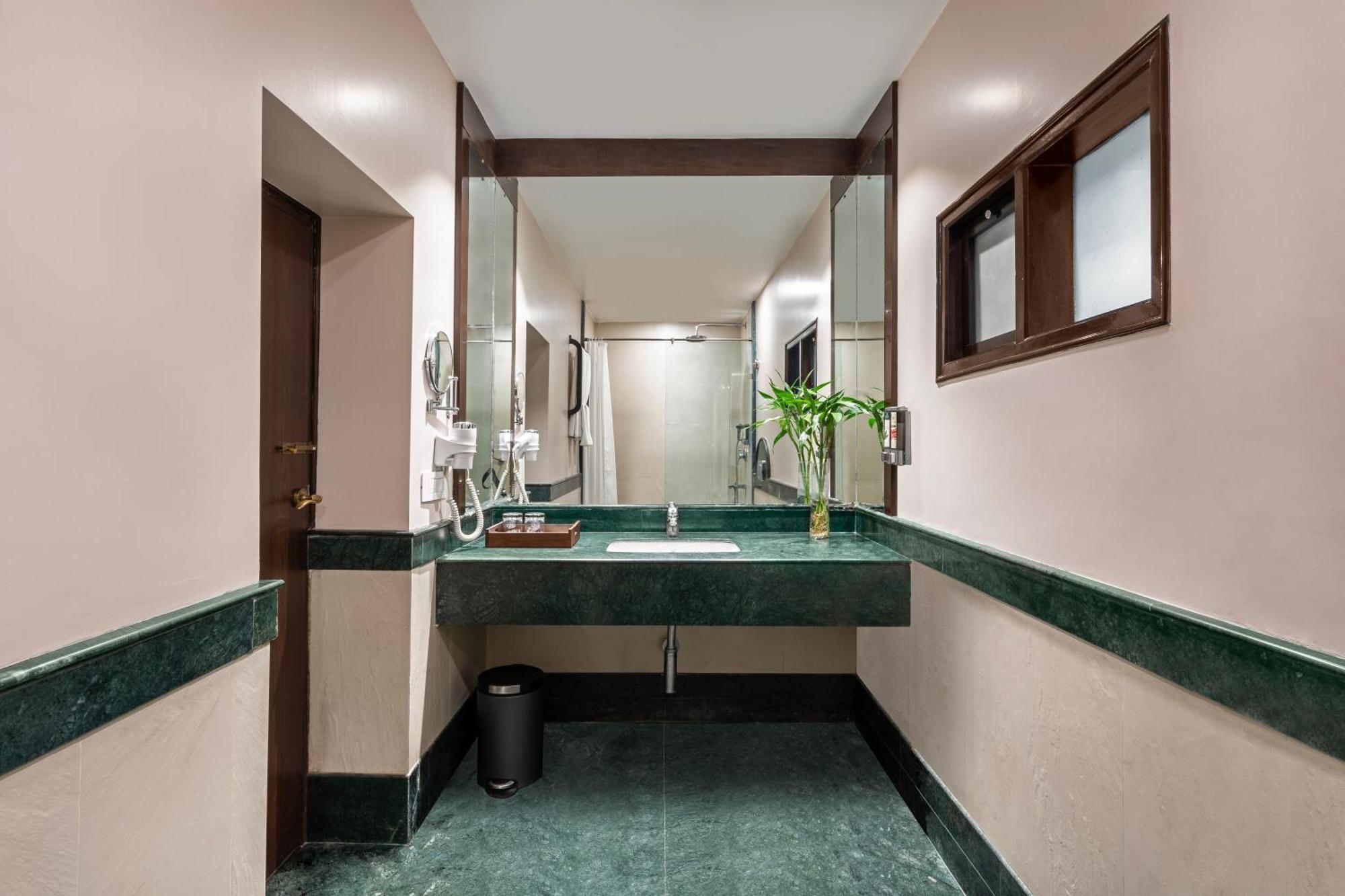 Ganga Lahari By Leisure Hotels Haridwār Buitenkant foto