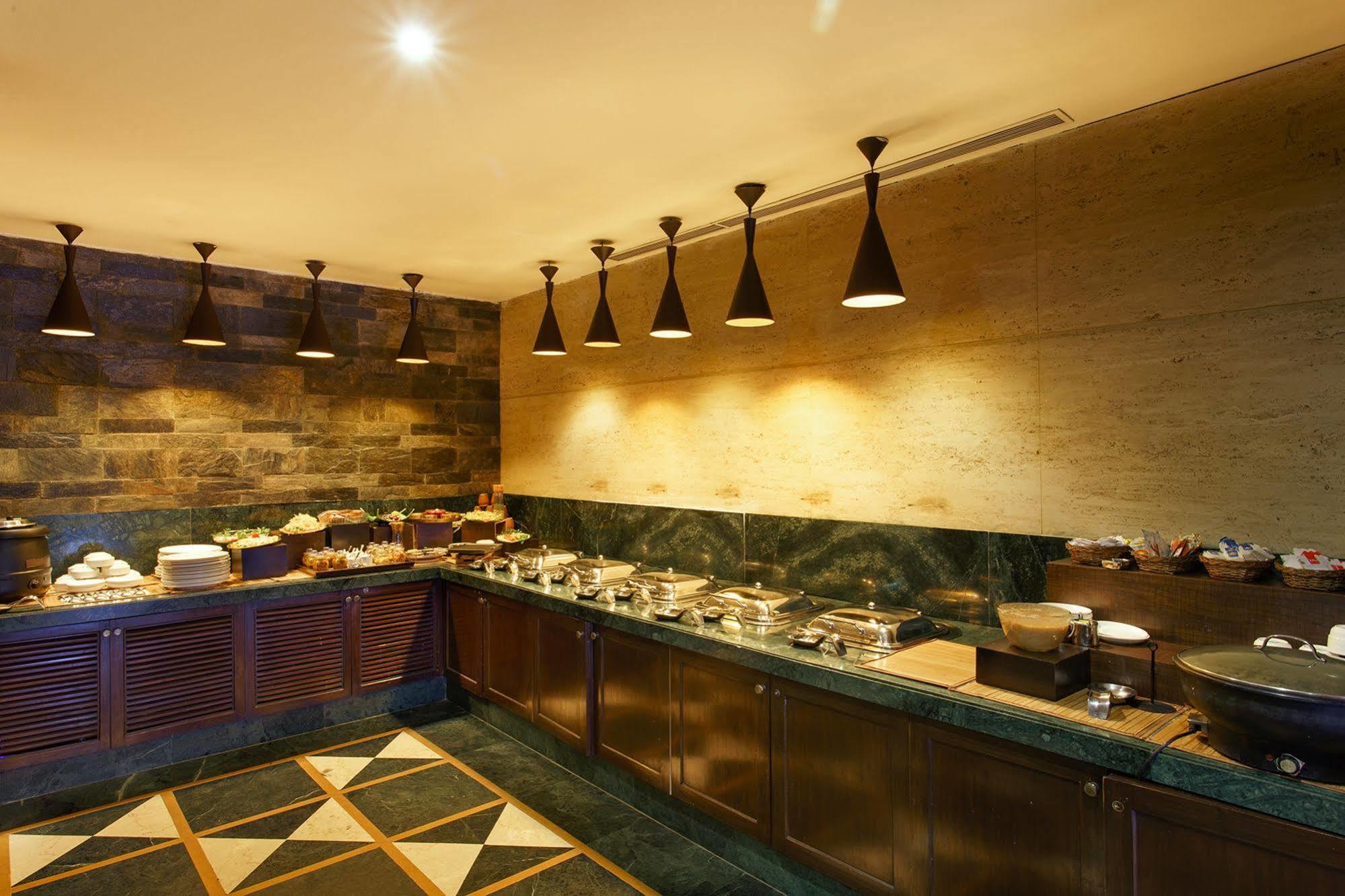 Ganga Lahari By Leisure Hotels Haridwār Buitenkant foto